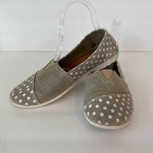 Zuka slide-on polka dot canvas sneakers in gray w white polka dots; 7